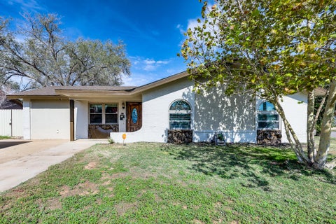 Photo of 5002 53rd Street, Lubbock, TX 79414 (MLS # 202614571)