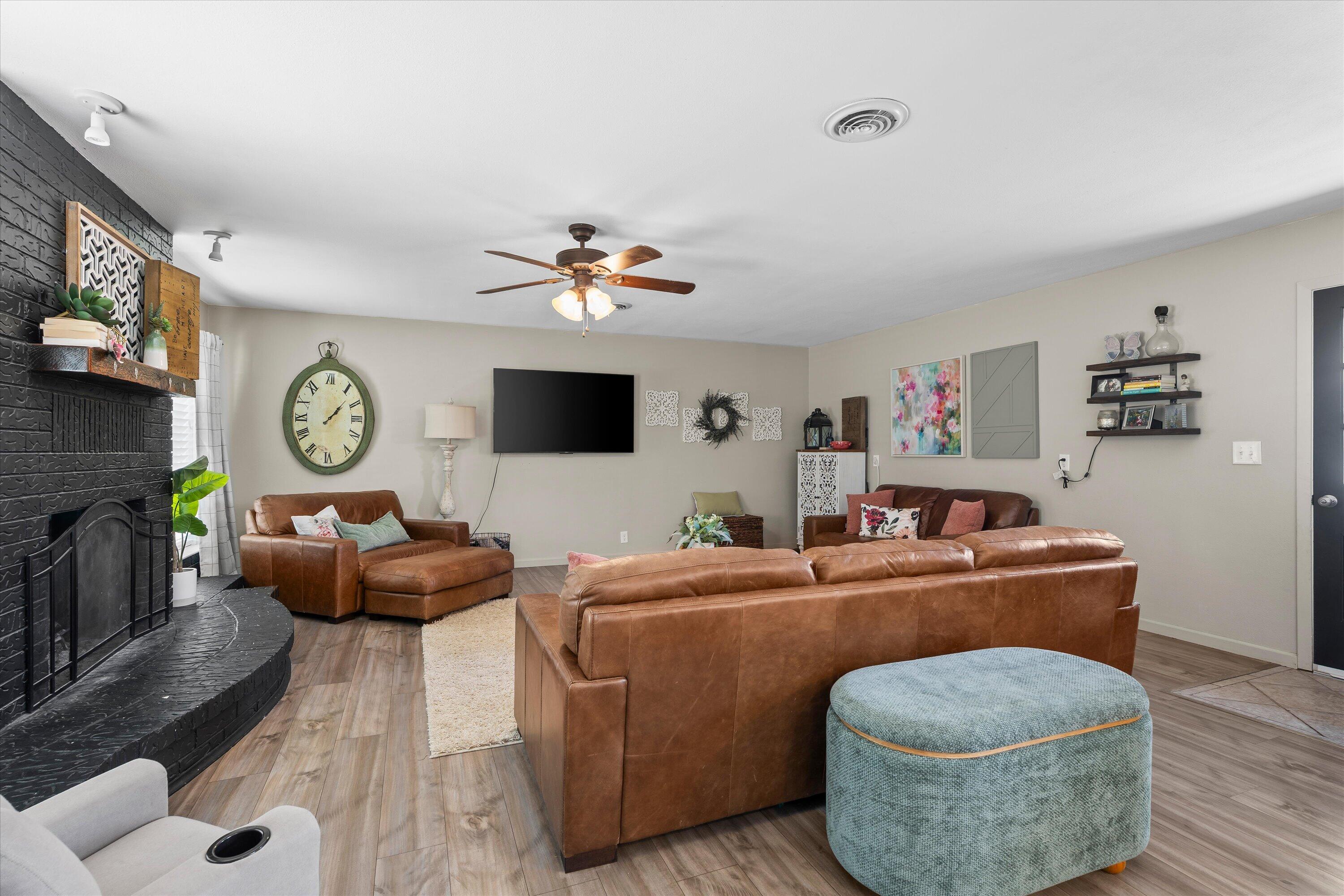 1401 3rd Street