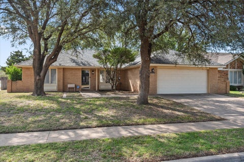 Photo of 3701 100th Street, Lubbock, TX 79423 (MLS # 202613903)