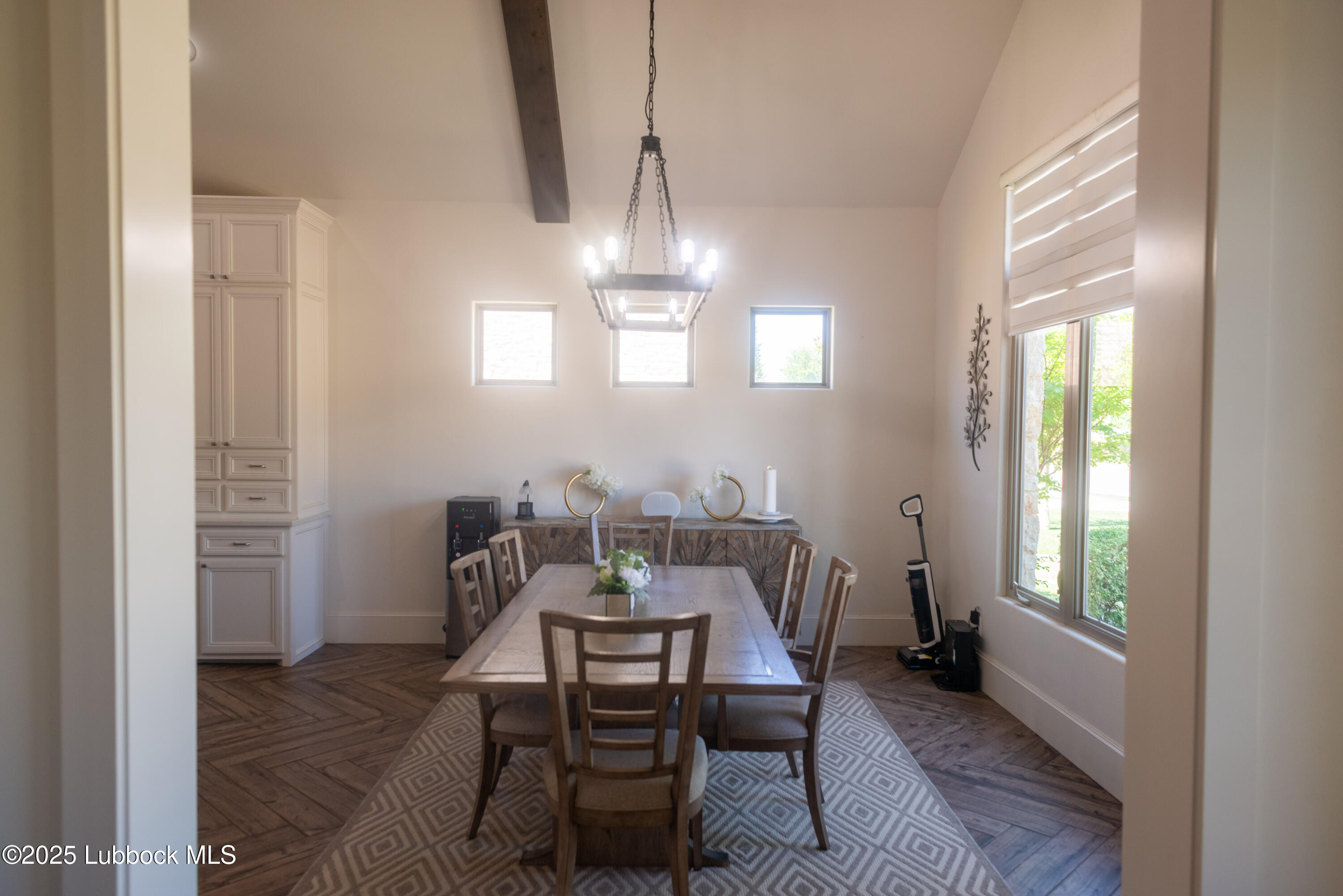 11707 Uxbridge Avenue