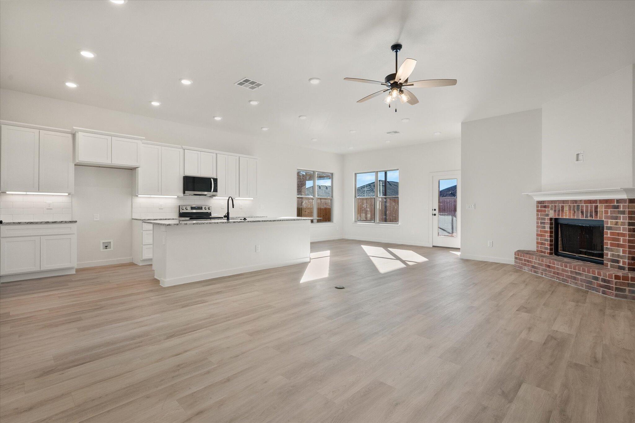 709 E 30th Street