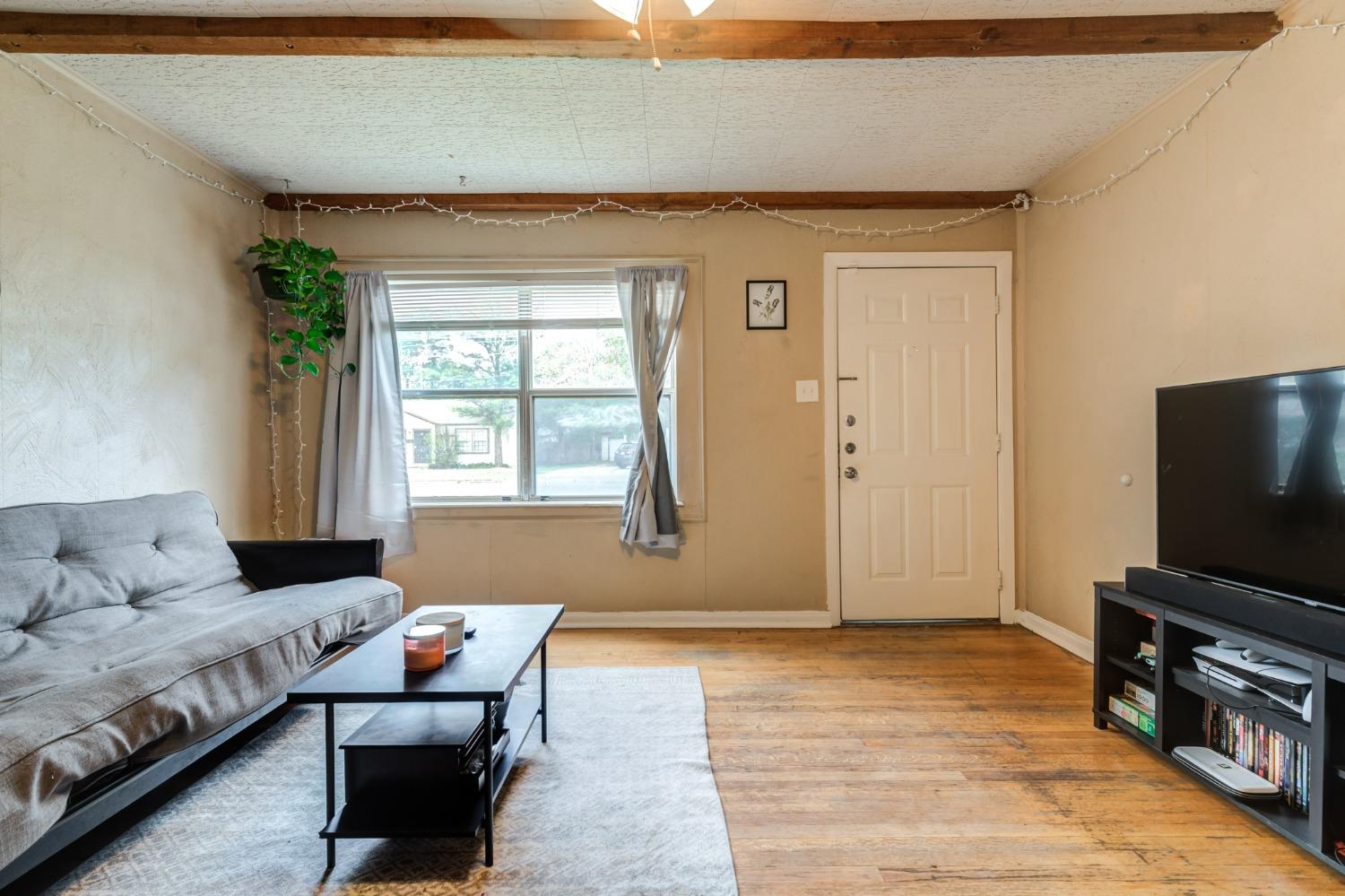 Lubbock, Texas 79410, United States, 2 Bedrooms Bedrooms, ,1 BathroomBathrooms,Residential,Active,58932