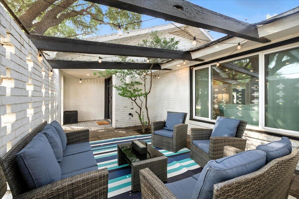 3611 Knoxville Drive
