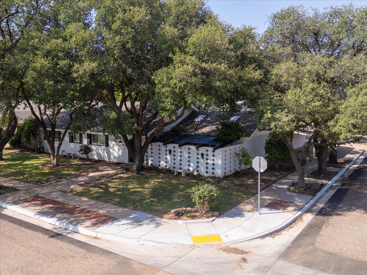 3611 Knoxville Drive