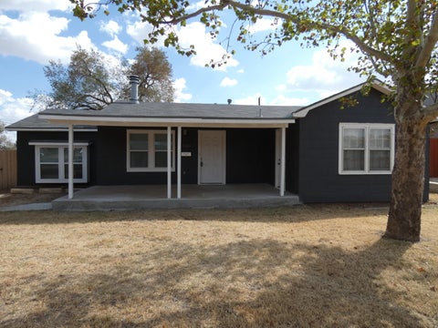 Photo of 2301 39th Street, Lubbock, TX 79412 (MLS # 202612516)