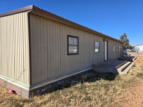 A home in Denver City