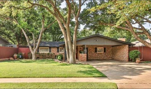 Photo of 3211 38th Street, Lubbock, TX 79413 (MLS # 202611656)