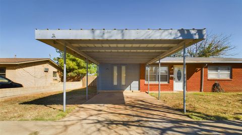 A home in Lamesa