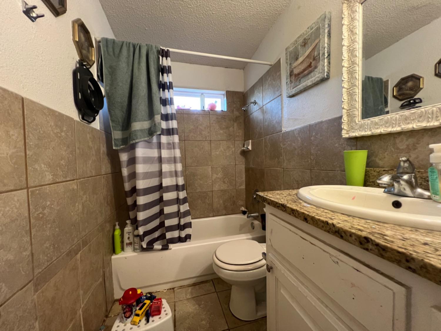 Lubbock, Texas 79403, United States, 3 Bedrooms Bedrooms, ,1 BathroomBathrooms,Residential,Active,34379