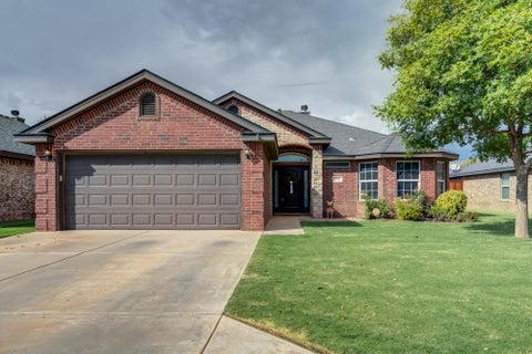 Photo of 616 N 6th Street, Wolfforth, TX 79382 (MLS # 202613096)