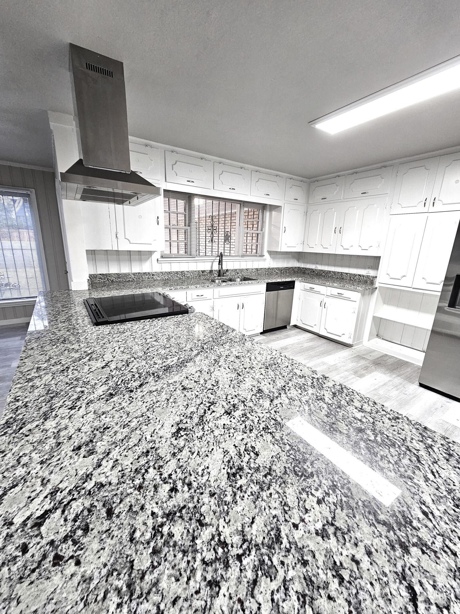 3203 43rd Street, Lubbock, TX, 79413 4 3203 43rd Street