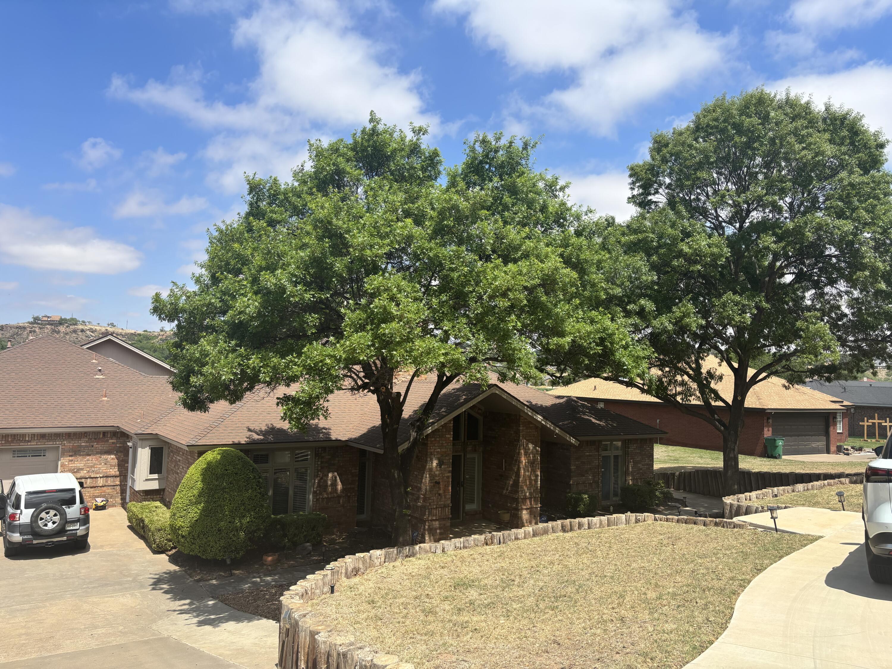 74 S Lakeshore Drive