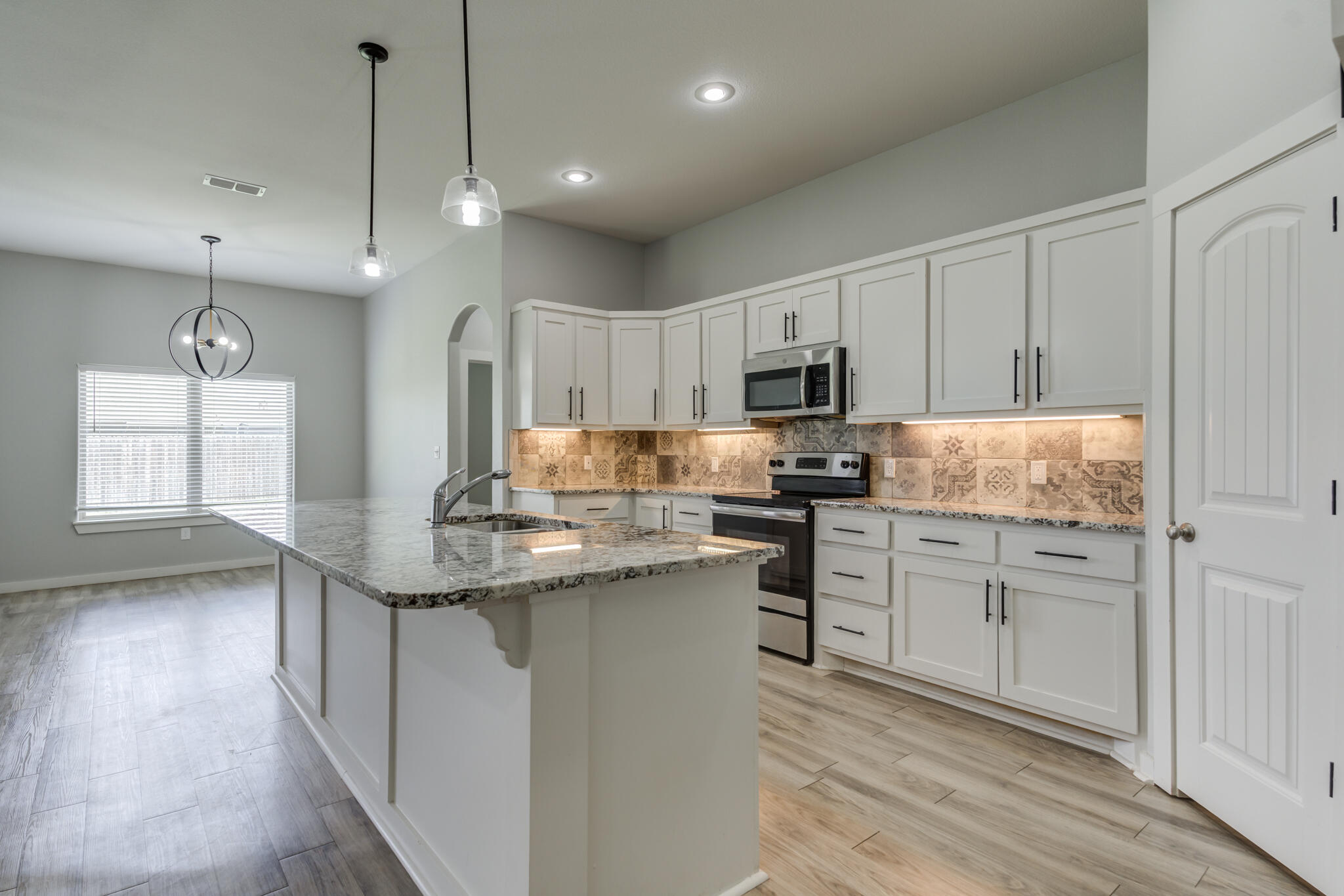 Shallowater, Texas 79363, United States, 3 Bedrooms Bedrooms, ,2 BathroomsBathrooms,Residential,Active,89266