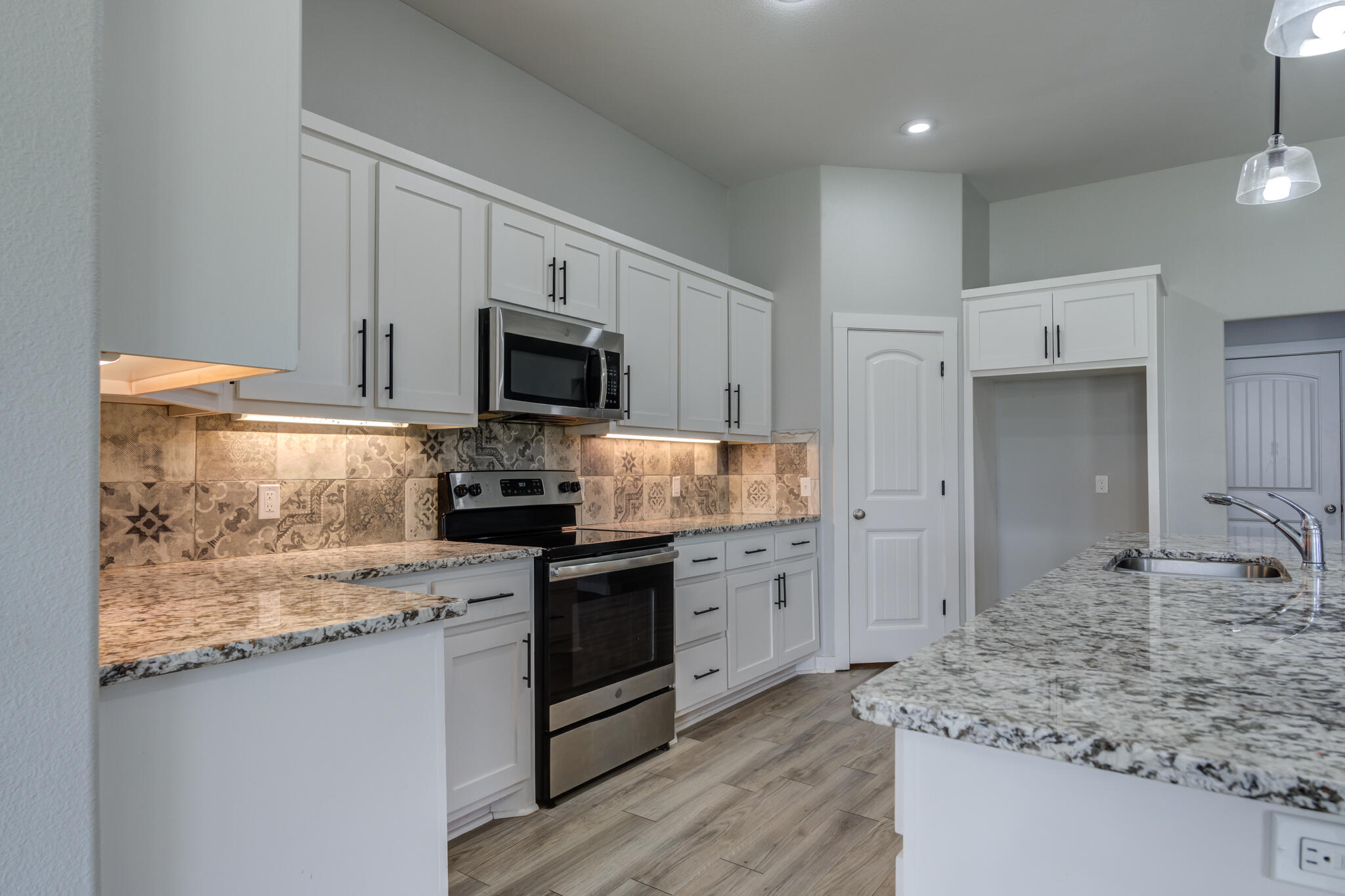 Shallowater, Texas 79363, United States, 3 Bedrooms Bedrooms, ,2 BathroomsBathrooms,Residential,Active,89266