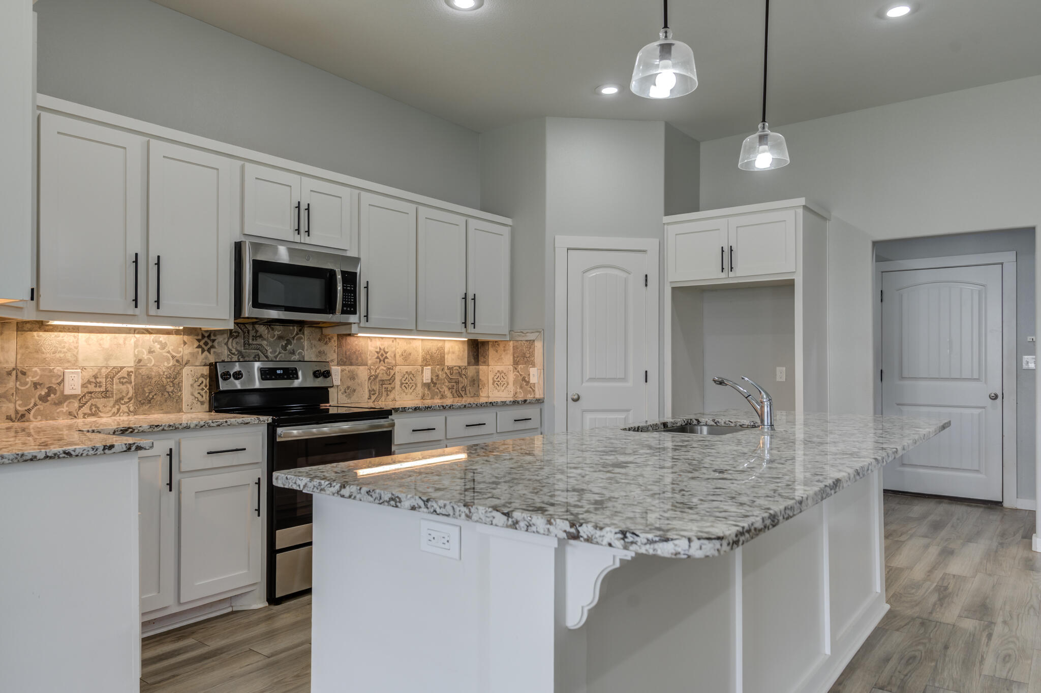 Shallowater, Texas 79363, United States, 3 Bedrooms Bedrooms, ,2 BathroomsBathrooms,Residential,Active,89266