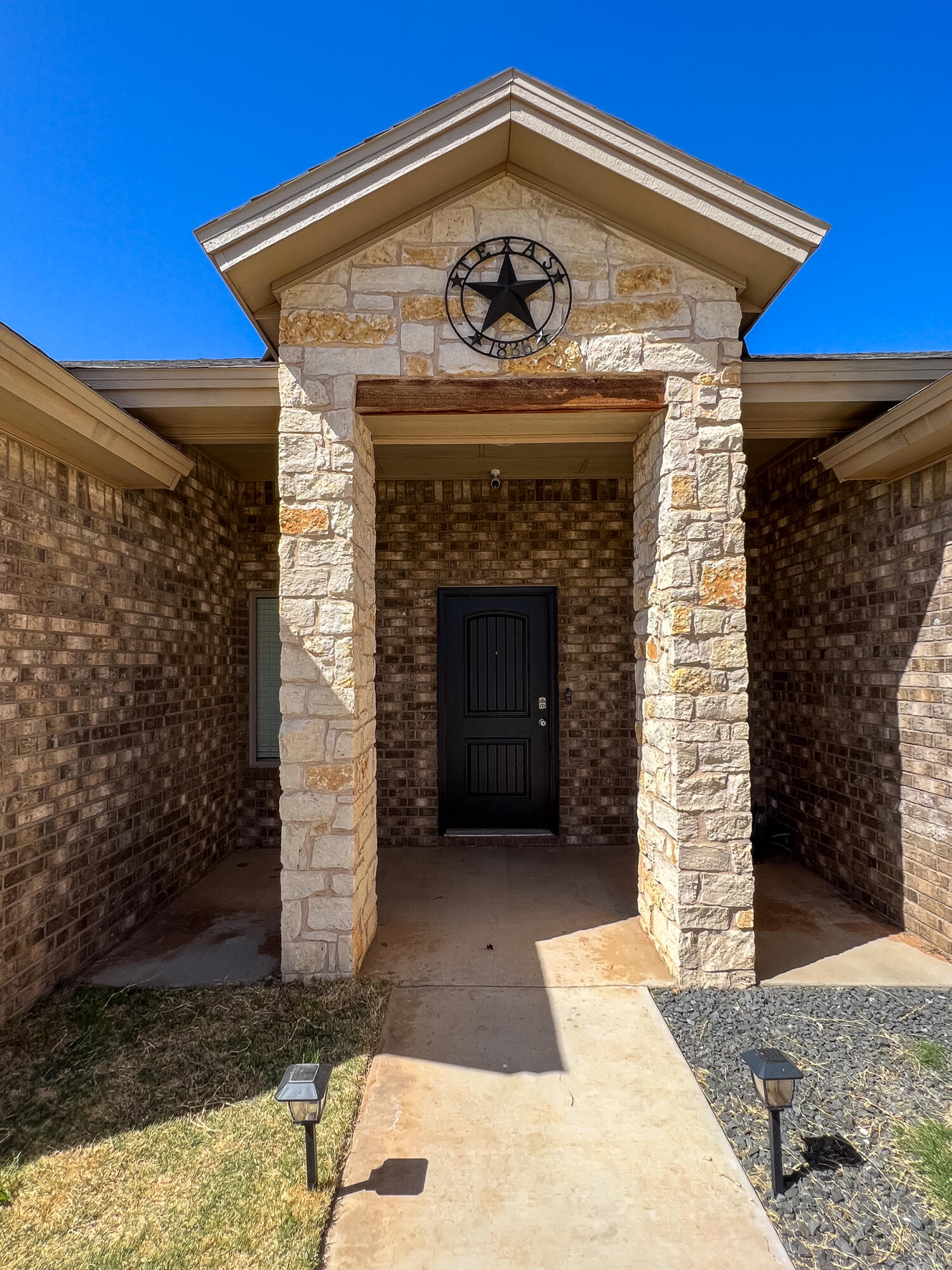 Shallowater, Texas 79363, United States, 3 Bedrooms Bedrooms, ,2 BathroomsBathrooms,Residential,Active,89266