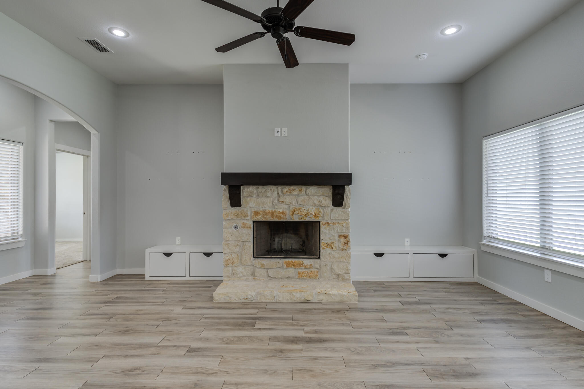 Shallowater, Texas 79363, United States, 3 Bedrooms Bedrooms, ,2 BathroomsBathrooms,Residential,Active,89266