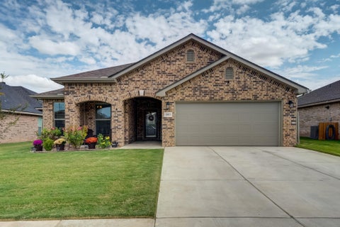 Photo of 10513 Albany Avenue, Lubbock, TX 79424 (MLS # 202614115)