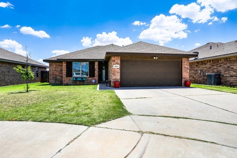 Photo of 8703 15th Street, Lubbock, TX 79416 (MLS # 202612267)