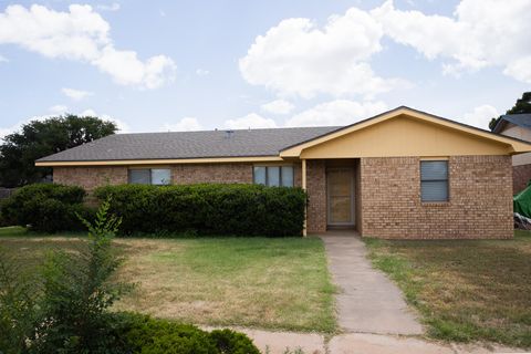 Photo of 1116 Genoa Avenue, Lubbock, TX 79416 (MLS # 202609739)