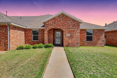 Photo of 6906 67th Street, Lubbock, TX 79424 (MLS # 202613790)