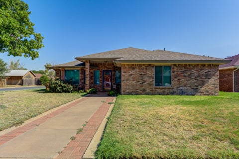 Photo of 5920 72nd Street, Lubbock, TX 79424 (MLS # 202612056)