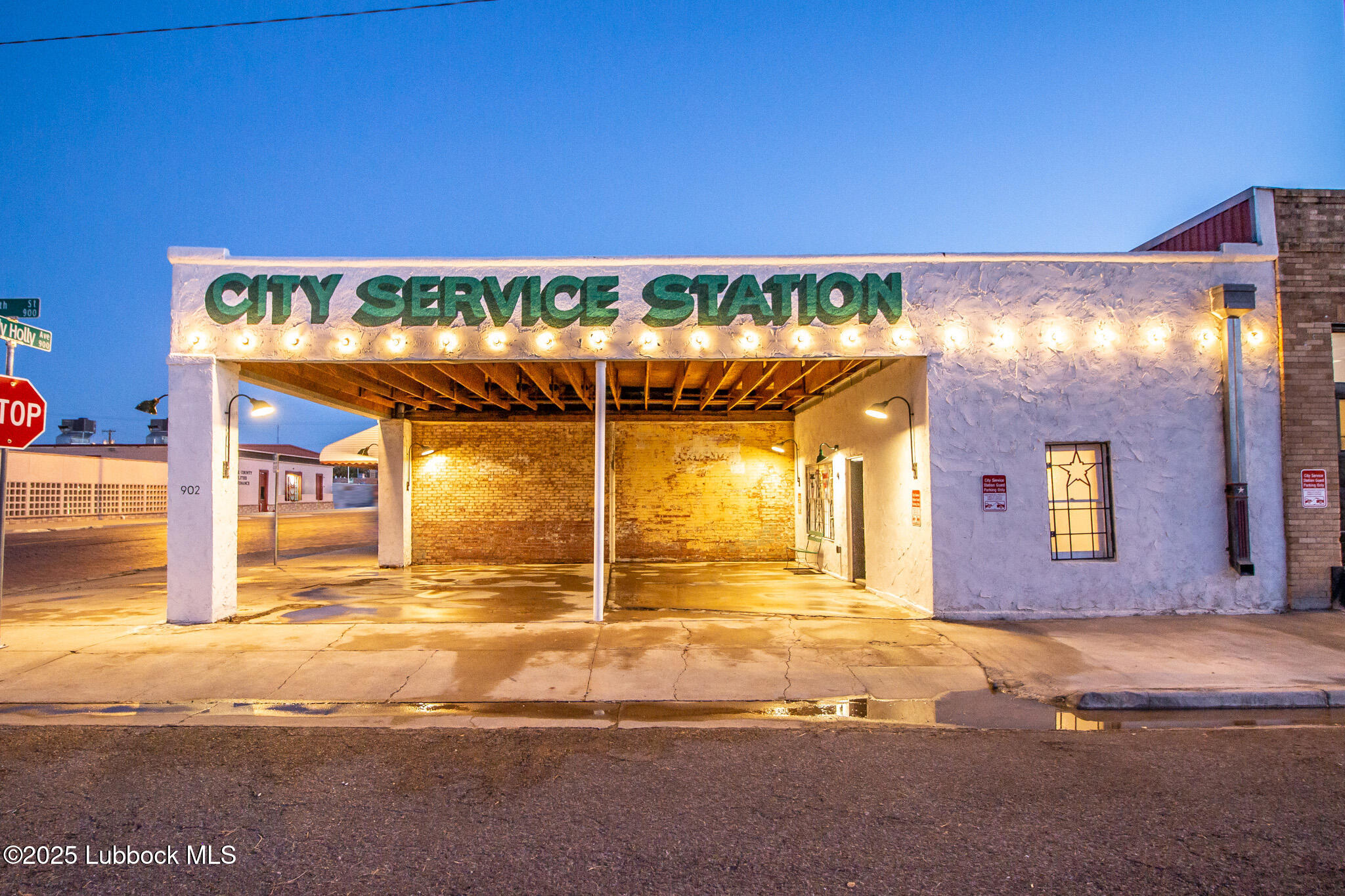 902 Buddy Holly Avenue