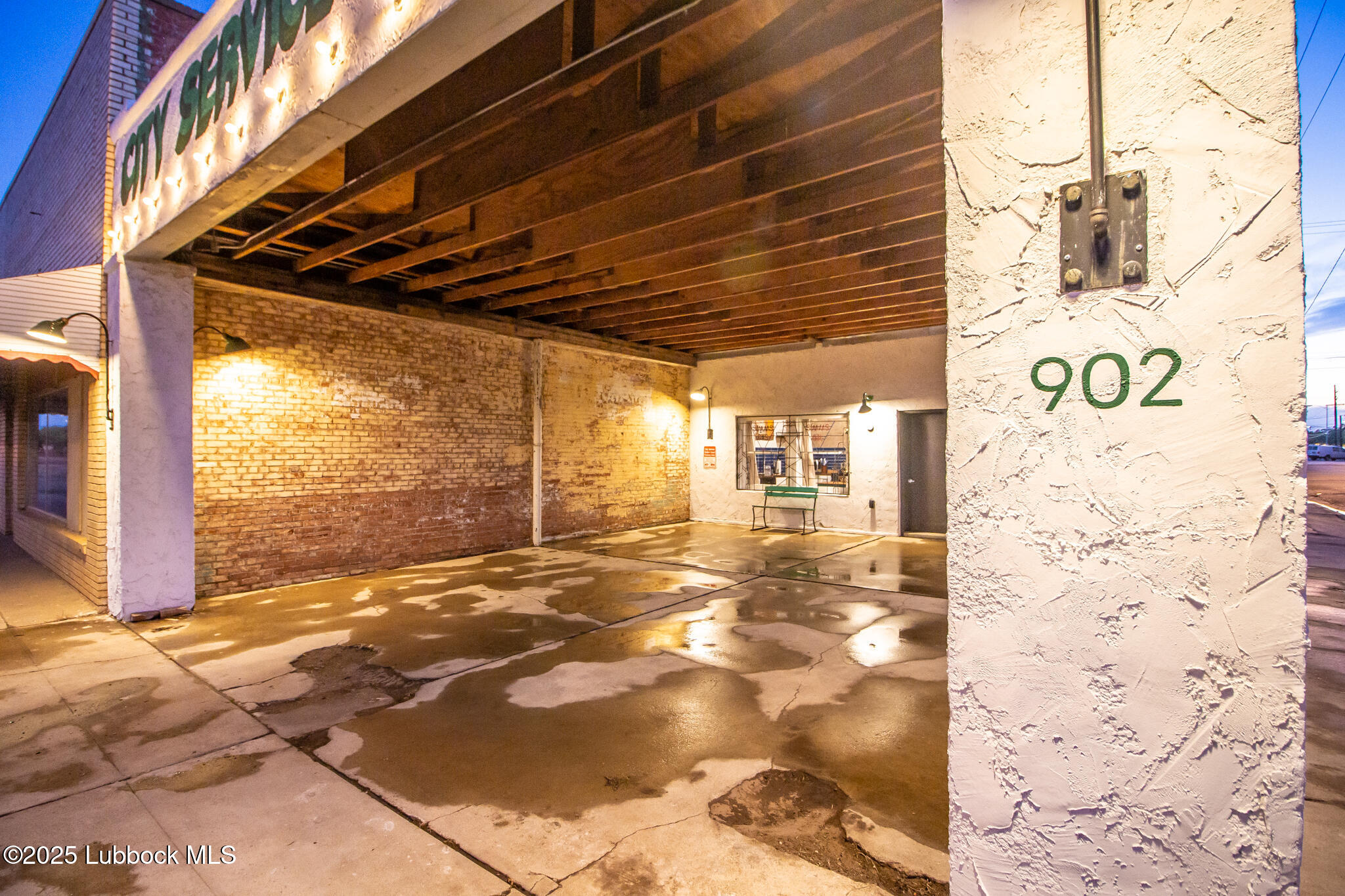 902 Buddy Holly Avenue