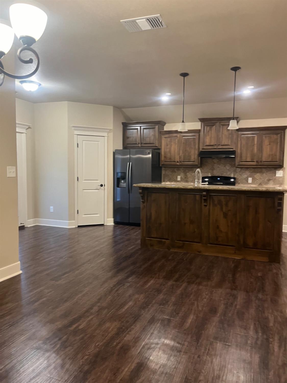 Lubbock, Texas 79416, United States, 3 Bedrooms Bedrooms, ,2 BathroomsBathrooms,Residential,Active,52921