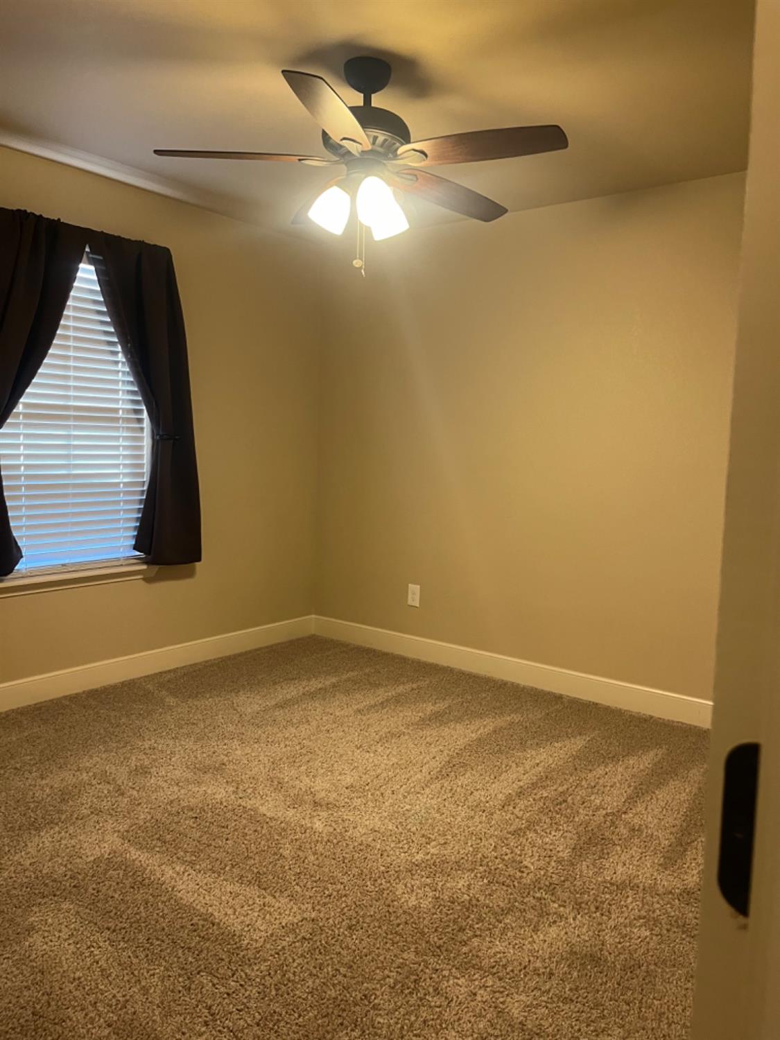 Lubbock, Texas 79416, United States, 3 Bedrooms Bedrooms, ,2 BathroomsBathrooms,Residential,Active,52921