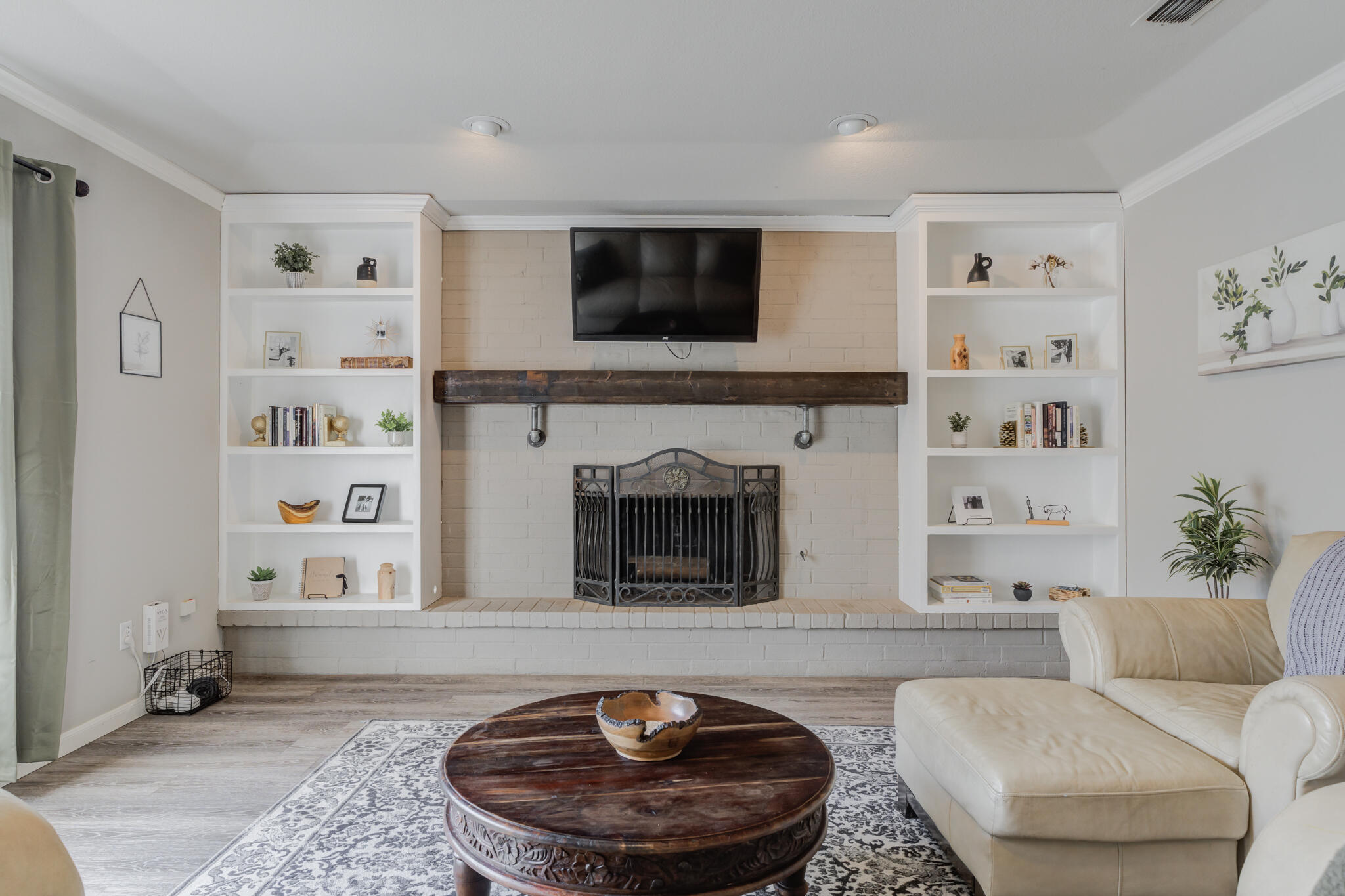 8523 Jordan Drive