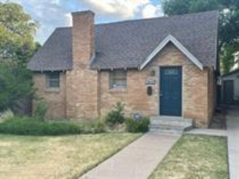 Photo of 3014 22nd Street, Lubbock, TX 79410 (MLS # 202606405)