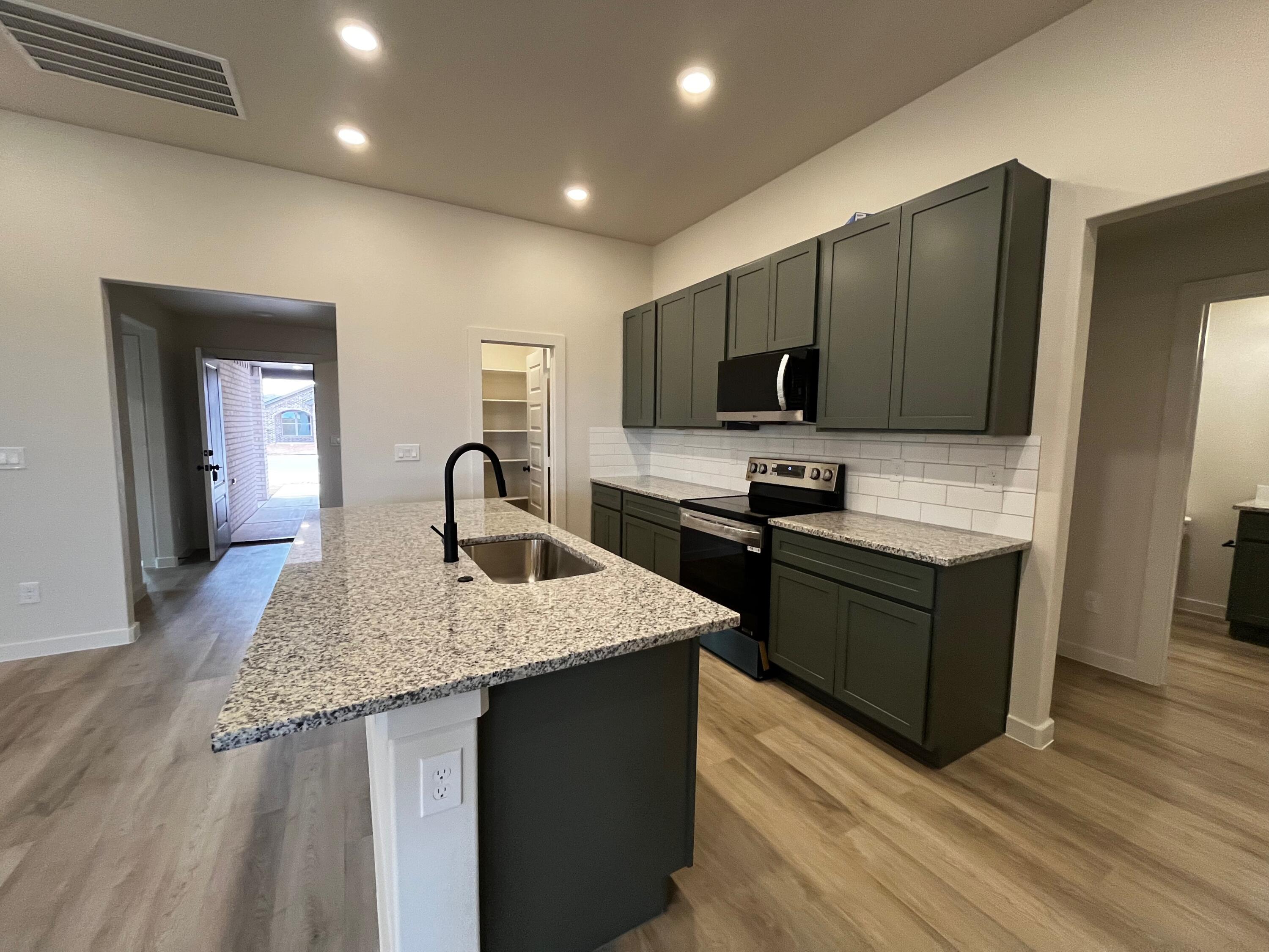 2016 Cottonwood Avenue