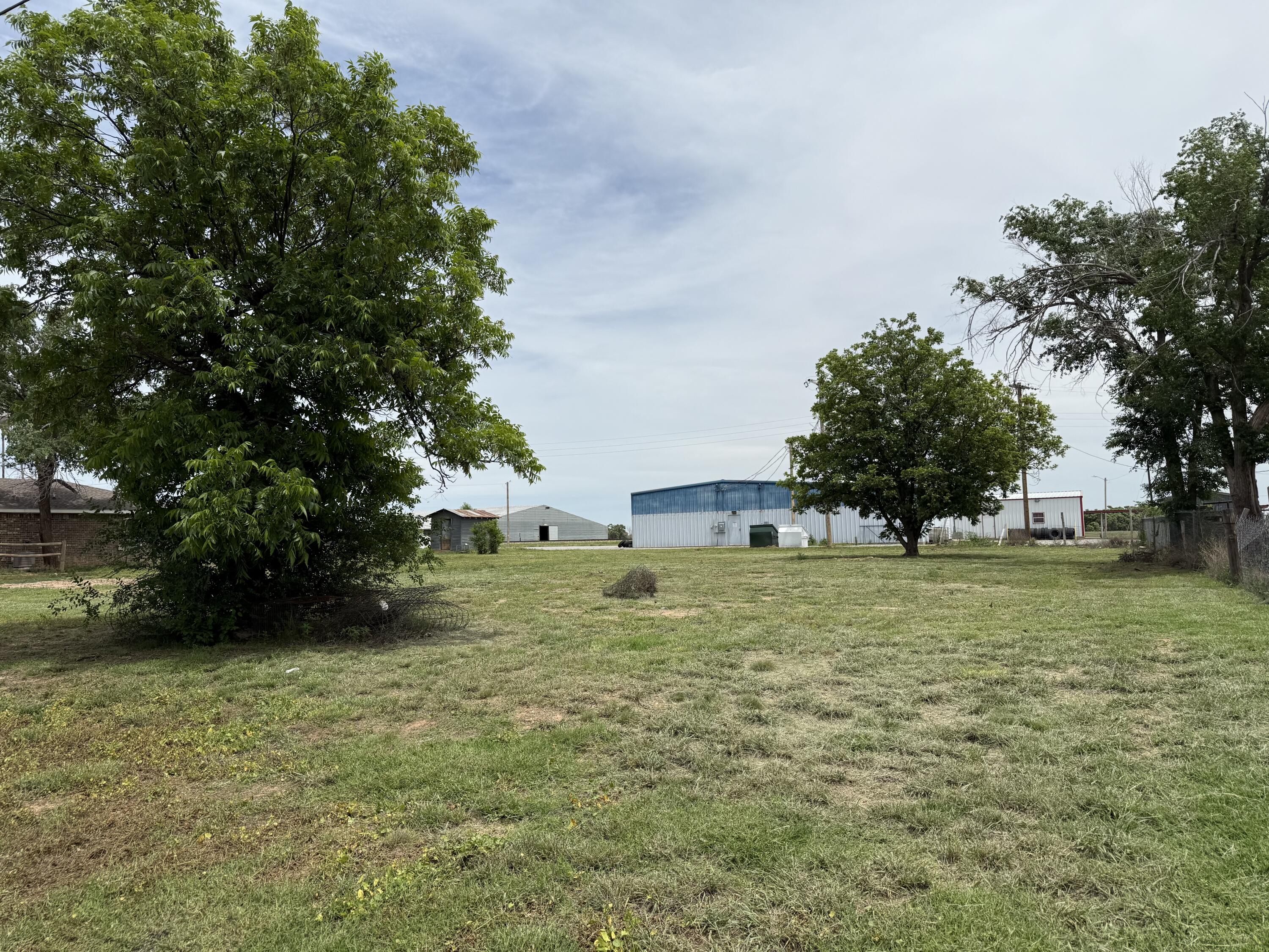 522 N 9th Street, Memphis, TX, 79245 2 522 N 9th Street