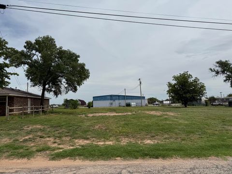 522 N 9th Street Memphis TX 79245