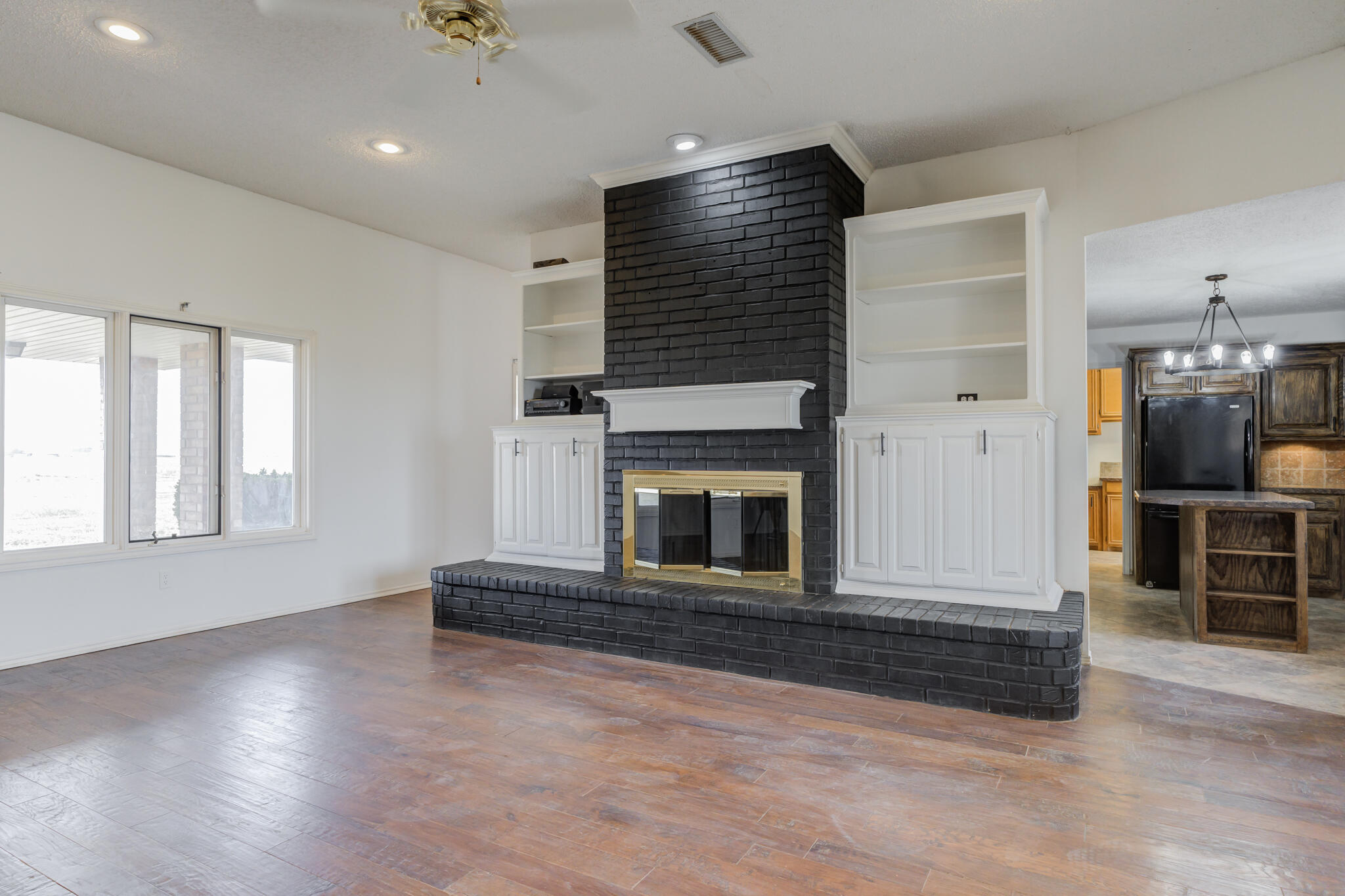 15004 N private road 2420