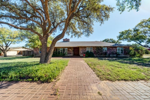 Photo of 304 Mohawk Drive, Post, TX 79356 (MLS # 202614730)