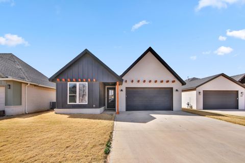 Photo of 1019 N Grover Avenue, Lubbock, TX 79416 (MLS # 202603578)