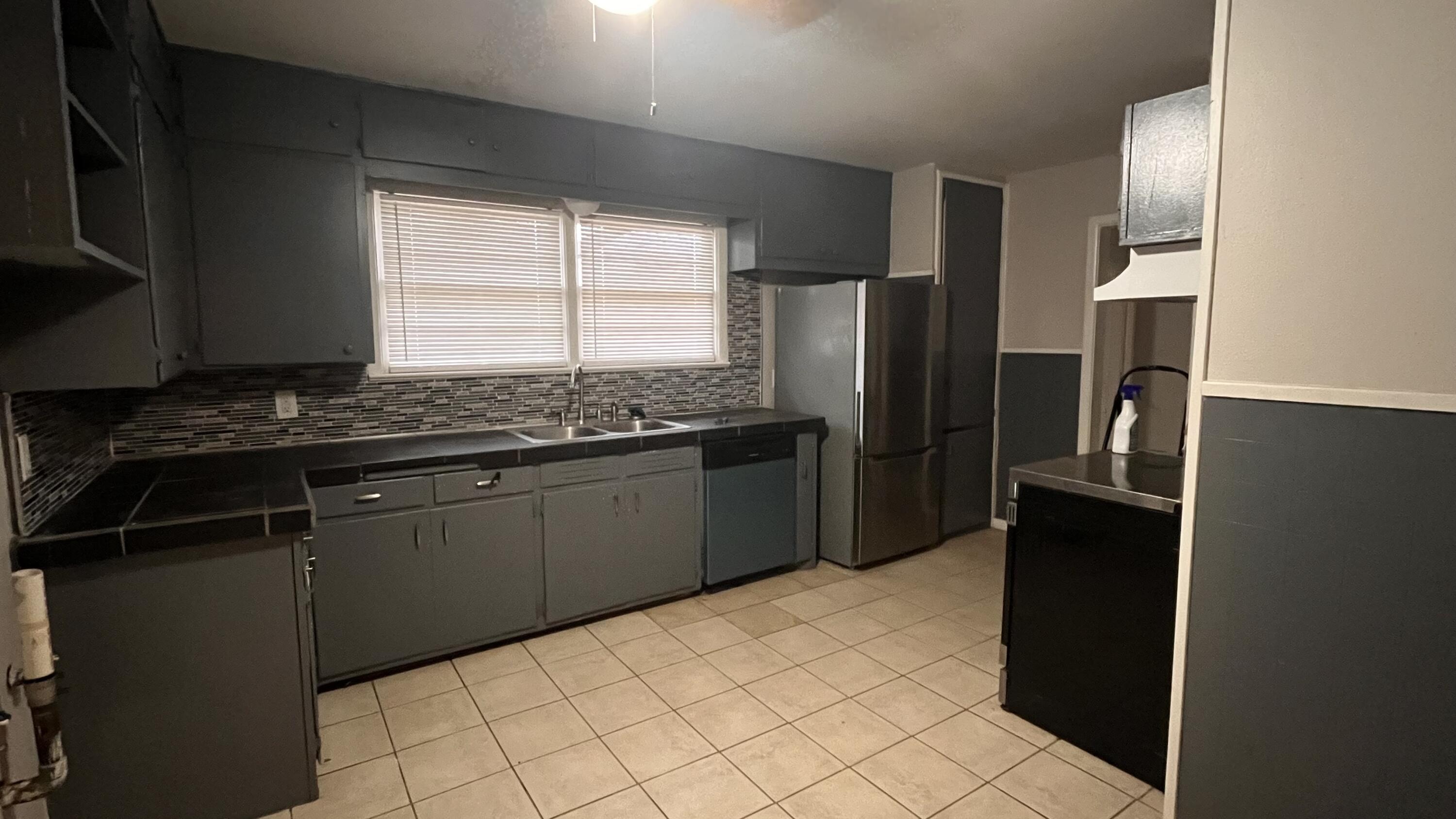 Lubbock, Texas 79413, United States, 2 Bedrooms Bedrooms, ,1 BathroomBathrooms,Residential,Active,5989