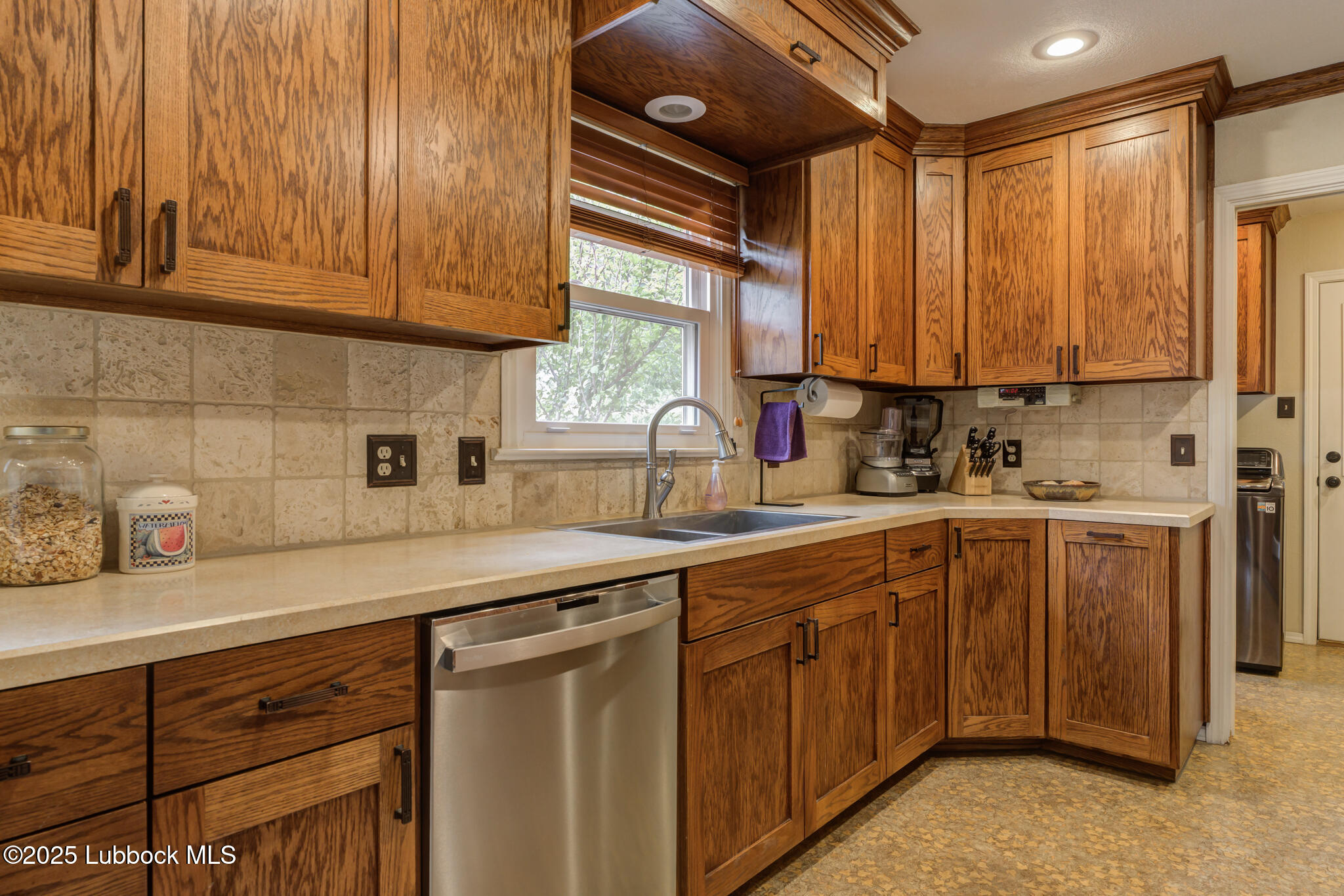 Lubbock, Texas 79413, United States, 3 Bedrooms Bedrooms, ,2 BathroomsBathrooms,Residential,Active,137484