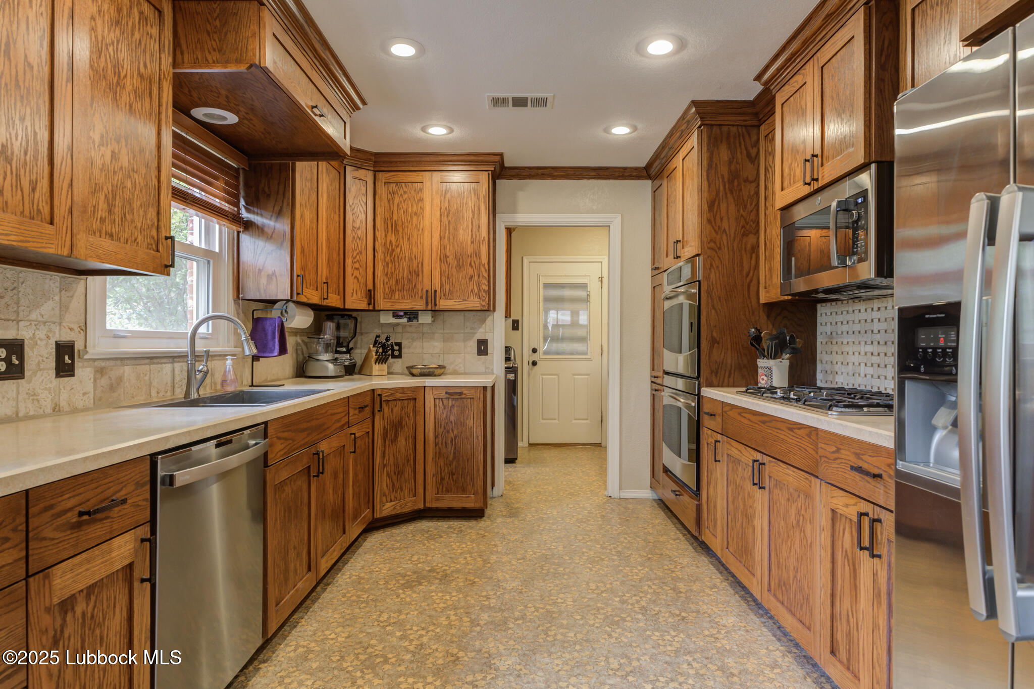 Lubbock, Texas 79413, United States, 3 Bedrooms Bedrooms, ,2 BathroomsBathrooms,Residential,Active,137484