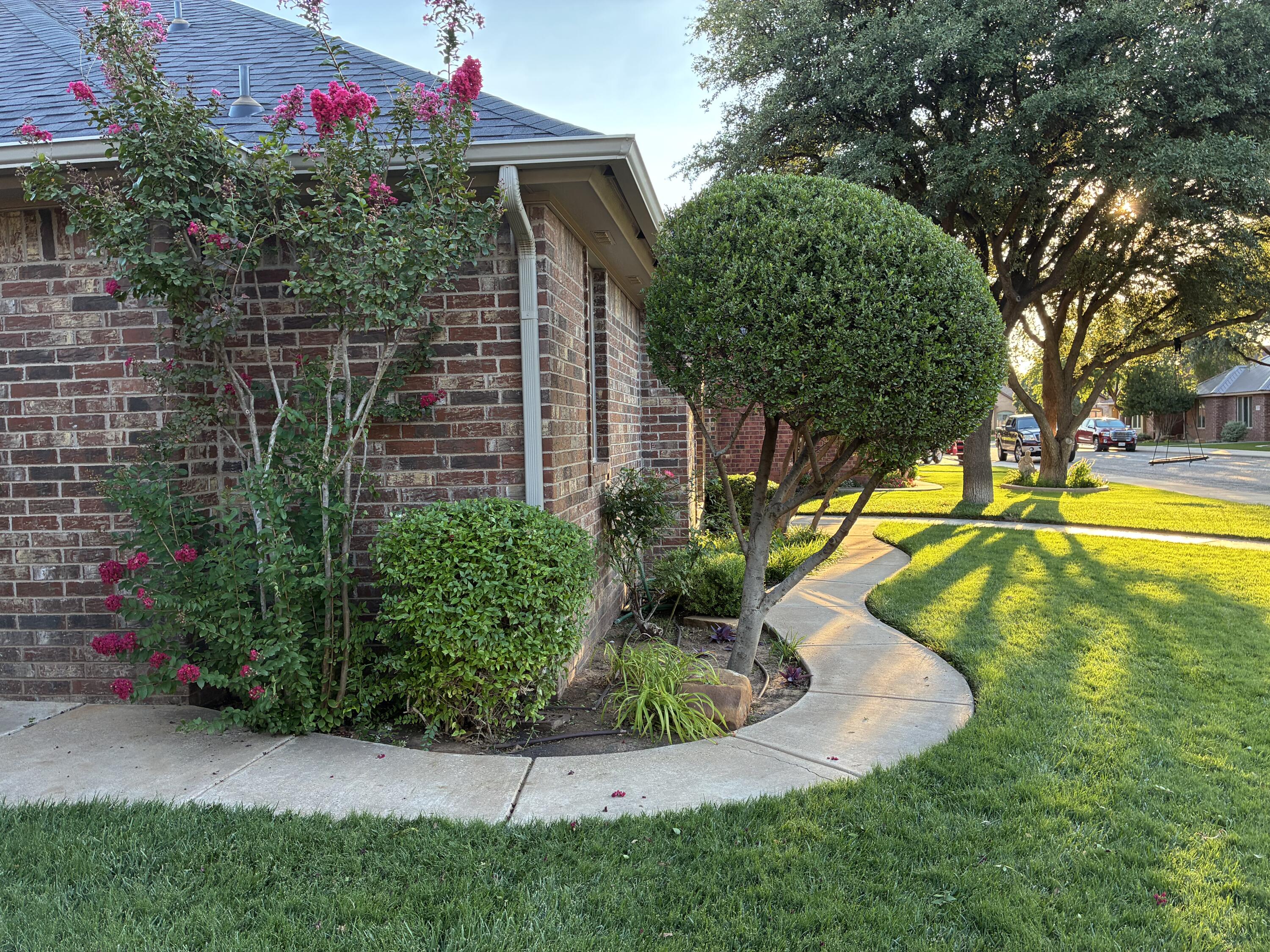 4103 102nd Street - Photo 3