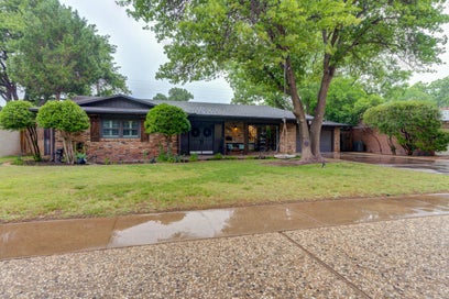 6207 Lynnhaven Drive Lubbock TX 79413