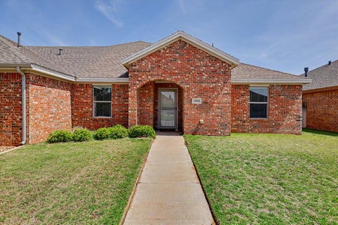 Photo of 6906 67th Street, Lubbock, TX 79424 (MLS # 202611195)