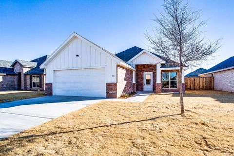 Photo of 811 N 4th Street, Wolfforth, TX 79382 (MLS # 202607904)