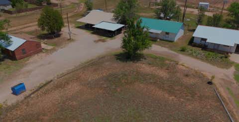 Photo of 862 N US-385, Levelland, TX 79336 (MLS # 202609947)