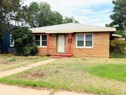Photo of 2002 31st Street, Lubbock, TX 79411 (MLS # 202611198)