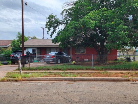 Photo of 1937 E Colgate Street, Lubbock, TX 79403 (MLS # 202608348)