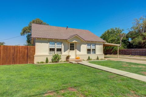 A home in Abernathy