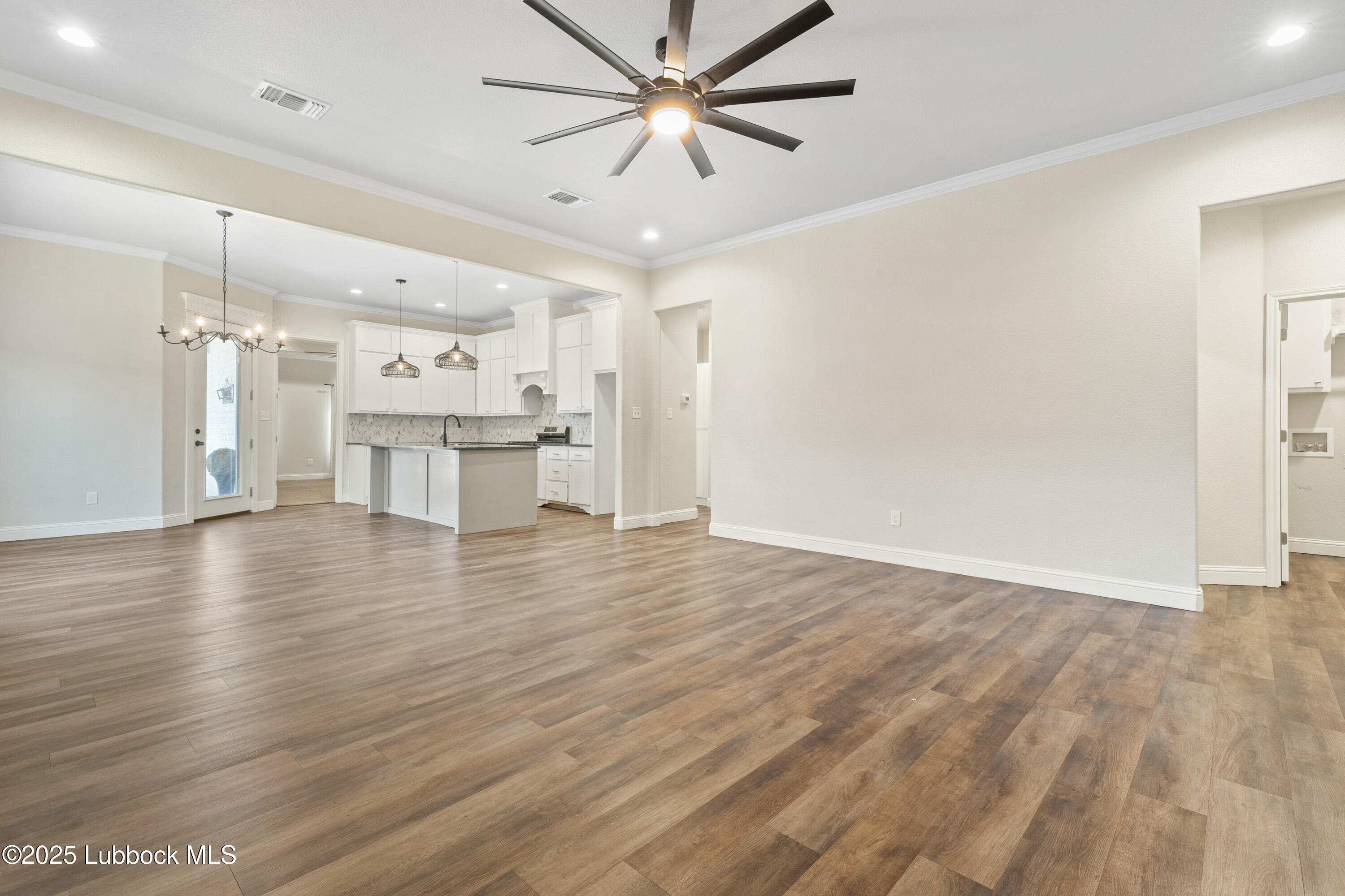 1016 N Genoa Avenue